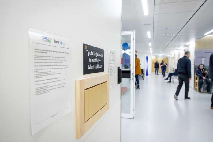 Kuulo- ja silmäpoliklinikan jonot ovat Varhan pisimmät. Jonoja on esimerkiksi kuulontarkastukseen kuulokojeen tarpeen arvioimiseksi ja kojeiden uusimiseen. Valtaosa yli hoitotakuun jonottaneista on ikääntyneitä.